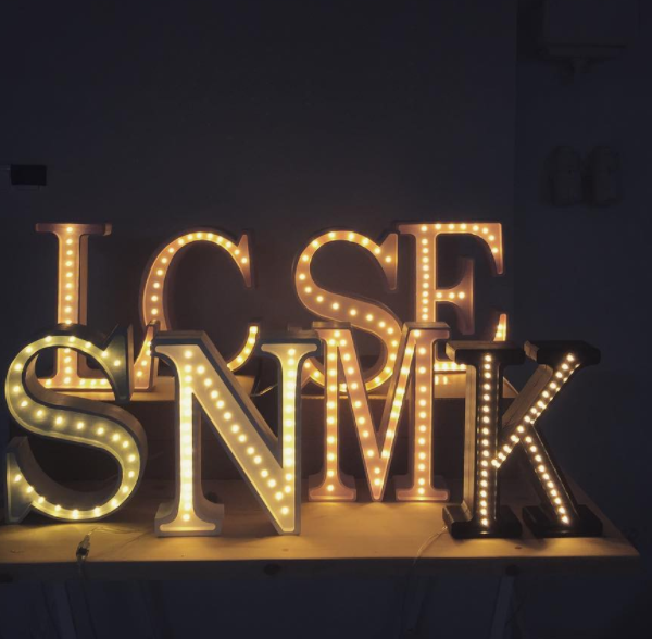 Little Lights, Nattlampe til barnerommet, Bokstav V