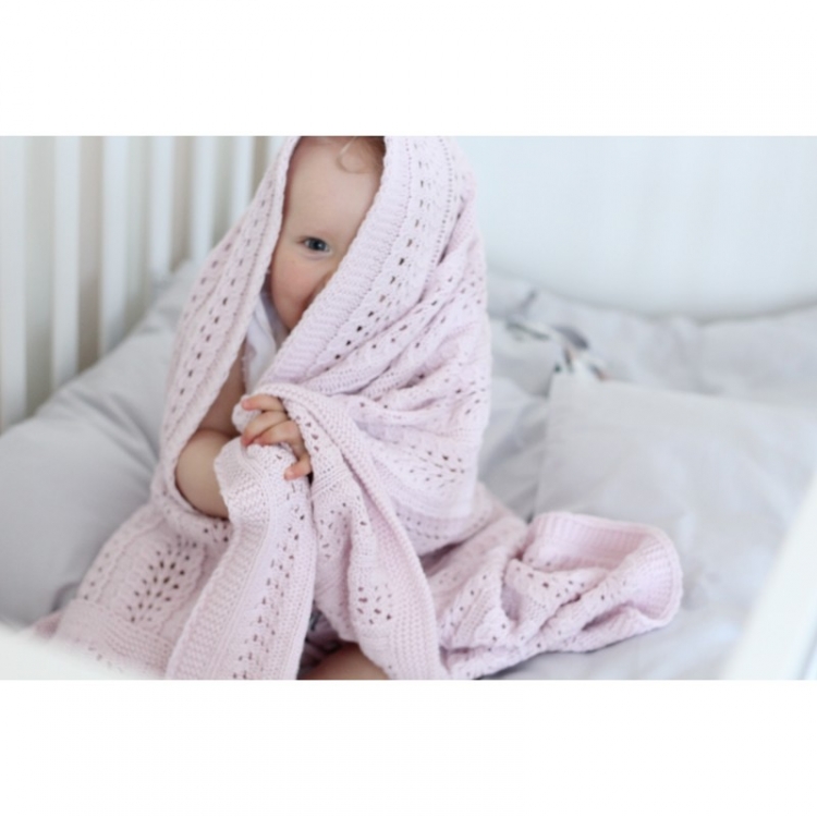 Rosa strikket barnepledd dreamy, YOSOY - Bilde 6