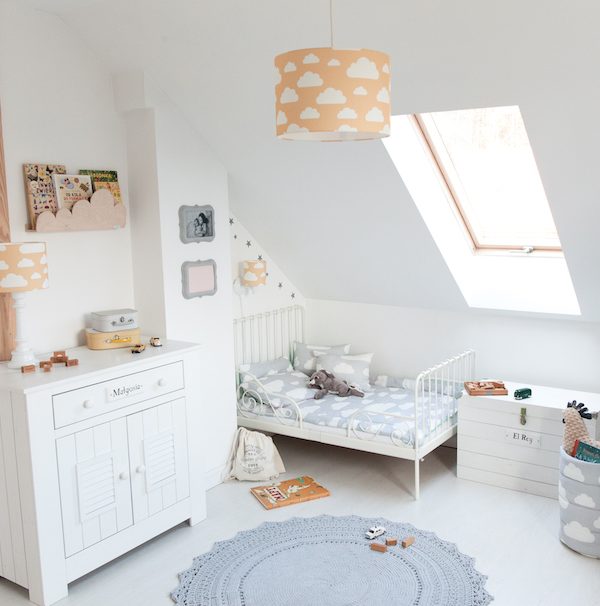 Lamps&Company, Sennepsgul taklampe til barnerommet, sky