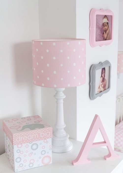 Lamps&Company, Bordlampe til barnerommet, dots pink