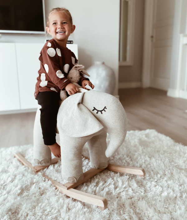 Gyngehest, Liten Elefant