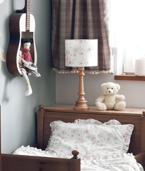 Lamps&Company, Bordlampe til barnerommet, blossom/tre fløyel
