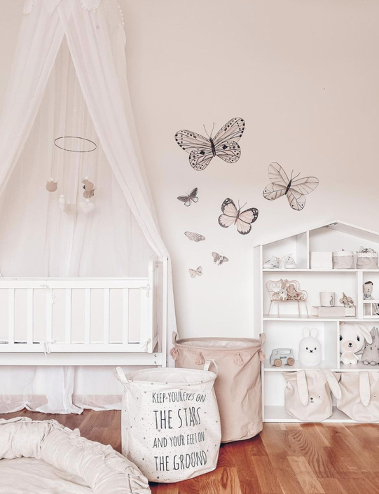 Babylove, veggklistremerke sommerfugler