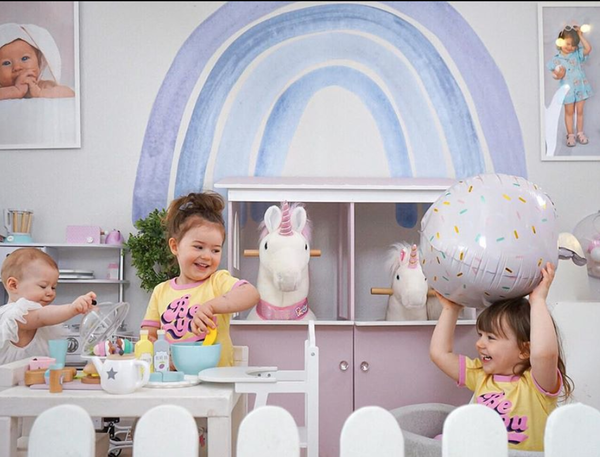 Babylove, blå regnbue, regnbue veggklistremerke