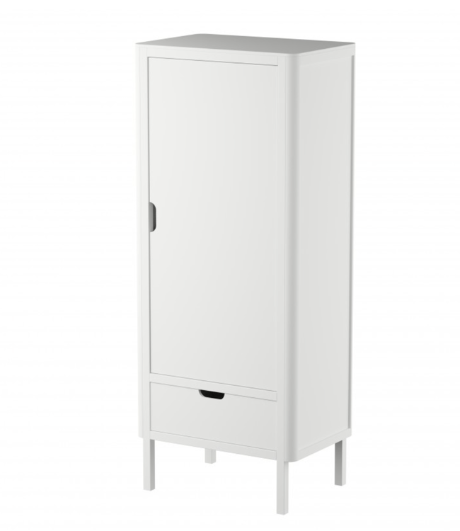 Sebra, hvit enkel garderobe