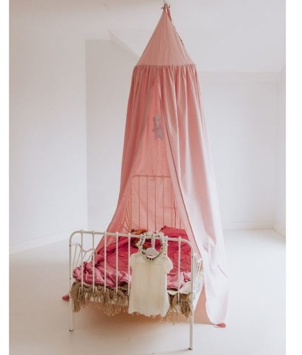 Babylove, Puderrosa sengehimmel med lysslynge