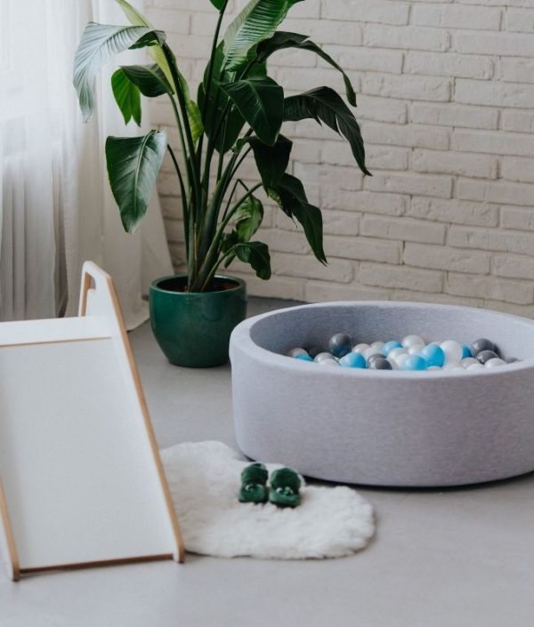 Lysegrå ballhav BASIC, 90x30 med baller (baby blå, grå, pearl, hvit)