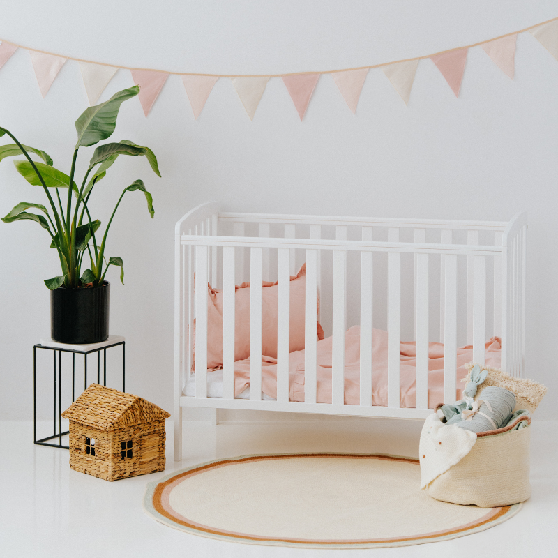 Babylove hvit klassisk sprinkelseng