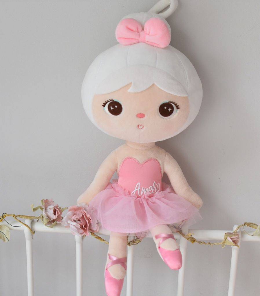 Ballerina, stor dukke med navn