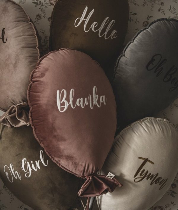 Veggdekorasjon og pute i fløyel, Oh girl-blush rose