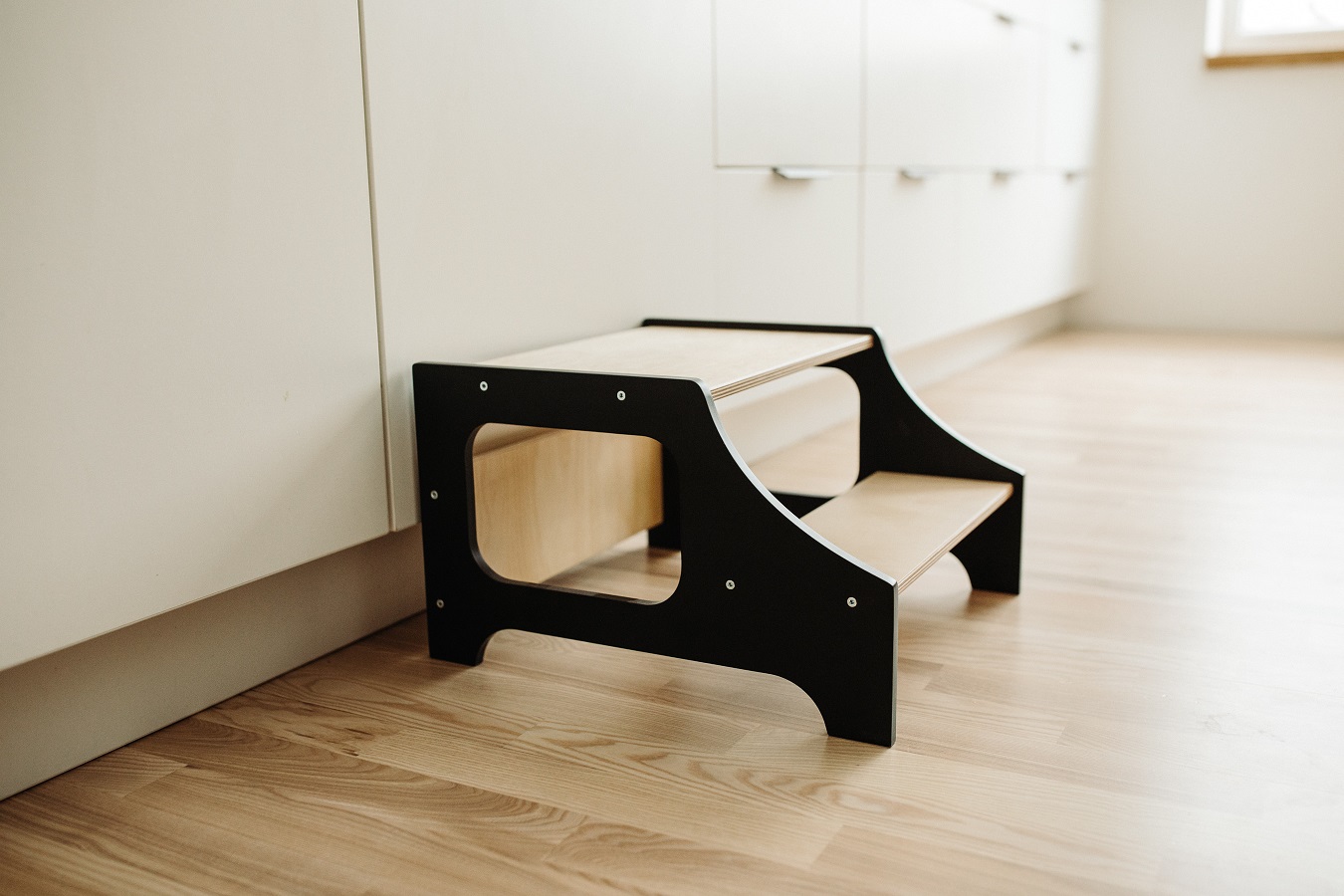 Duck Woodworks, Kjøkkenkrakk svart/natur - Bilde 2