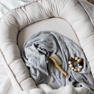Cotton & Sweets, lysgrå klassisk babynest i 100 % lin