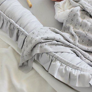 Cotton & Sweets, grått babynest i sateng