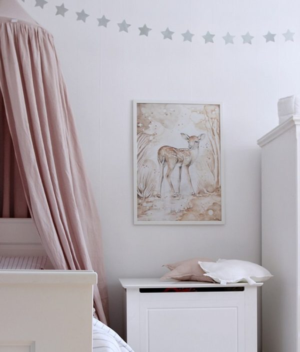 Puderrosa sengehimmel av lin til barnerommet med lysslynge, Cotton & Sweets