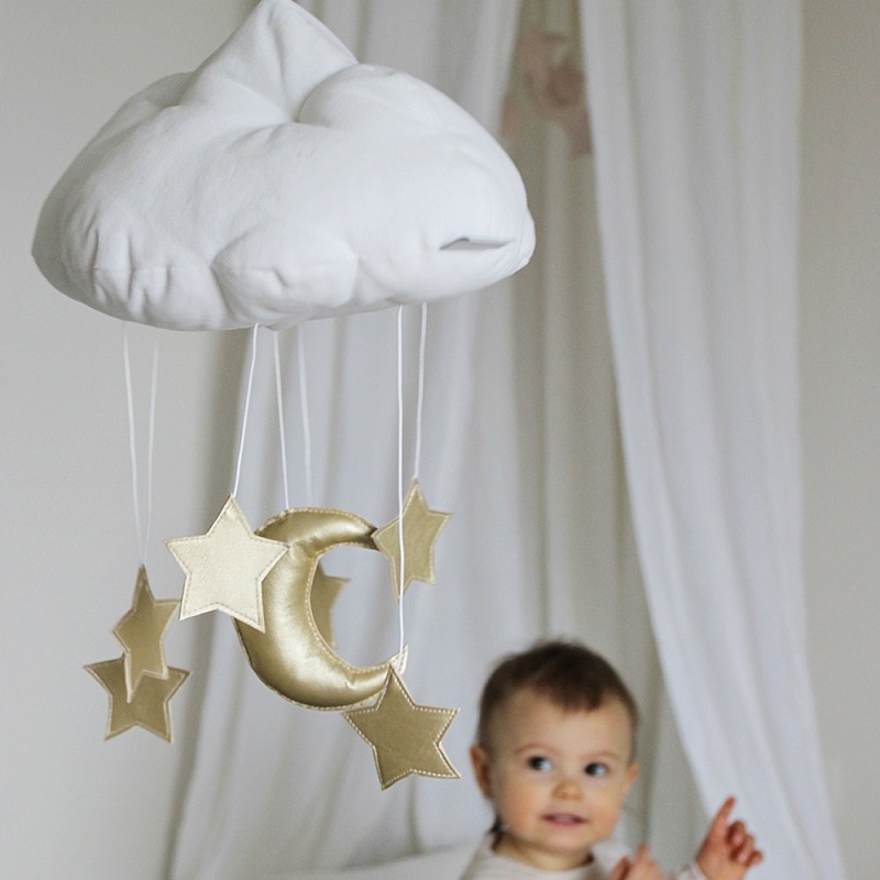 Sengemobil hvit sky med gull stjerner, Cotton&Sweets - Bilde 3