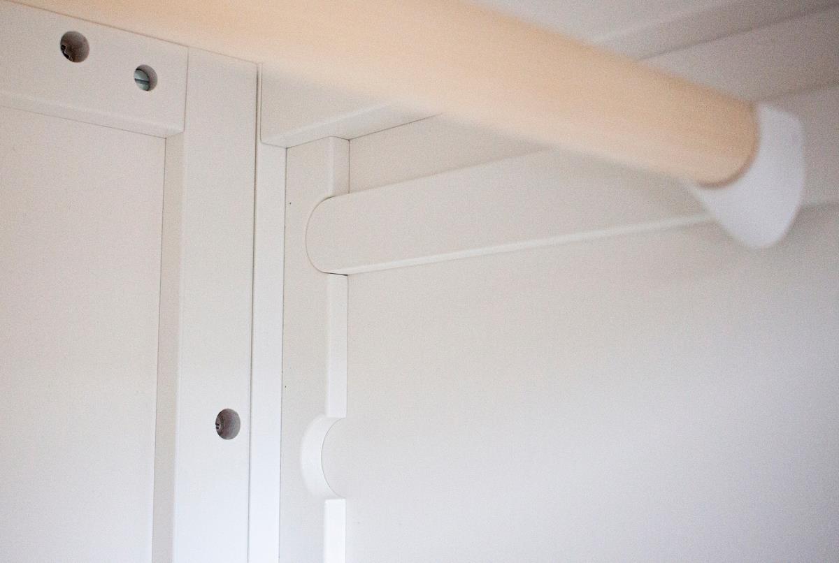 Sebra, hvit enkel garderobe - Bilde 4