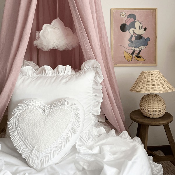 Bubblegum sengehimmel i lin til barnerommet, Cotton&Sweets