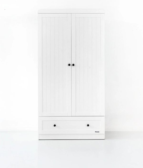 Garderobe Province, hvit