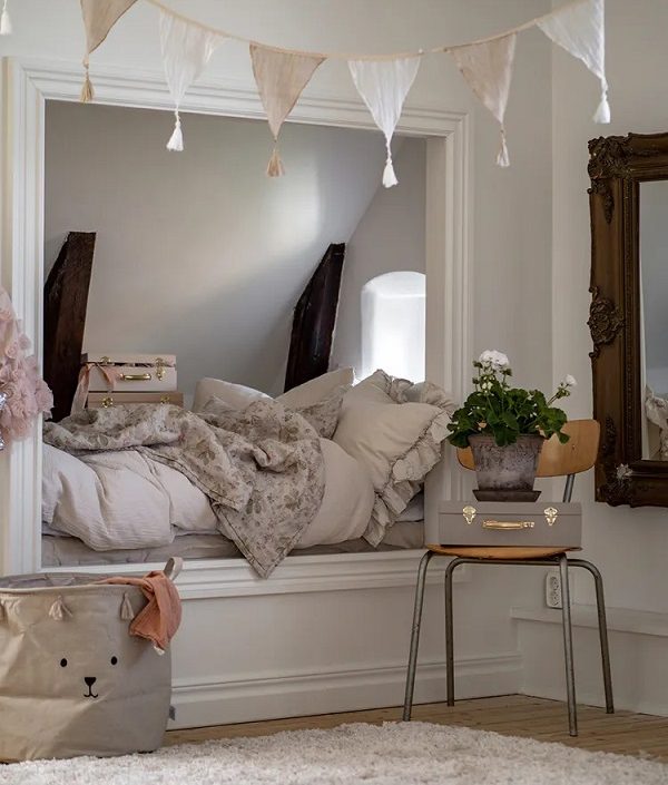 JaBaDaBaDo, stoffvimpel med dusker, beige/hvit
