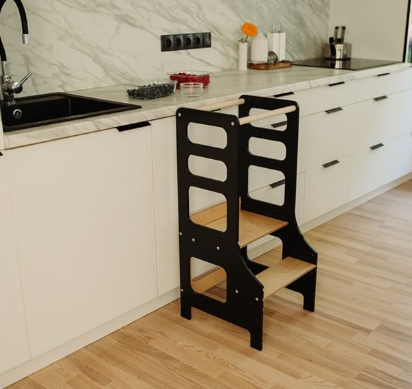 Duck Woodworks, Justerbar hjelpekrakk, svart/natur