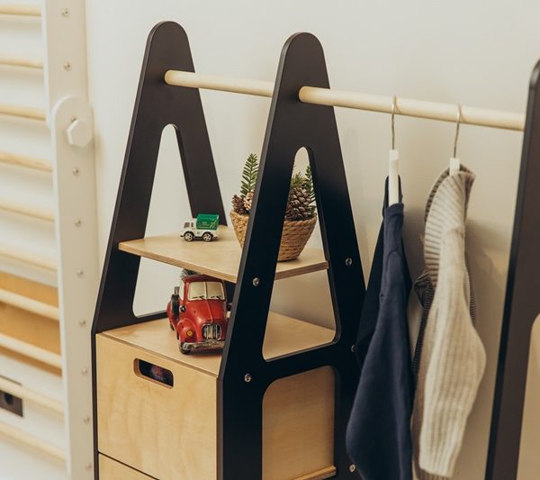 Duck Woodworks, garderobe kleshenger med skuffer, svart/natur
