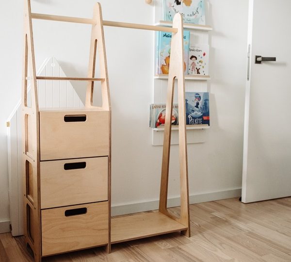 Duck Woodworks, garderobe klestang med skuffer, natur