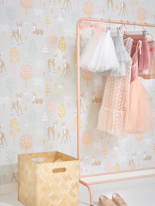 Majvillan, tapet til barnerommet Golden woods, soft grey