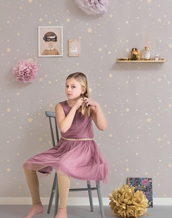 Majvillan, tapet til barnerommet Twinkle, dusty lilac