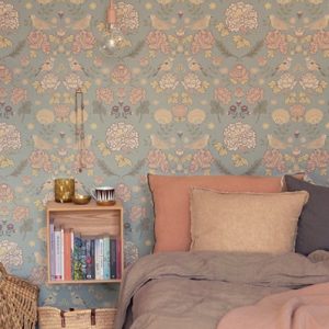 Majvillan, tapet til barnerommet June, sage green
