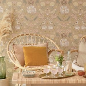 Majvillan, tapet til barnerommet June, honey beige