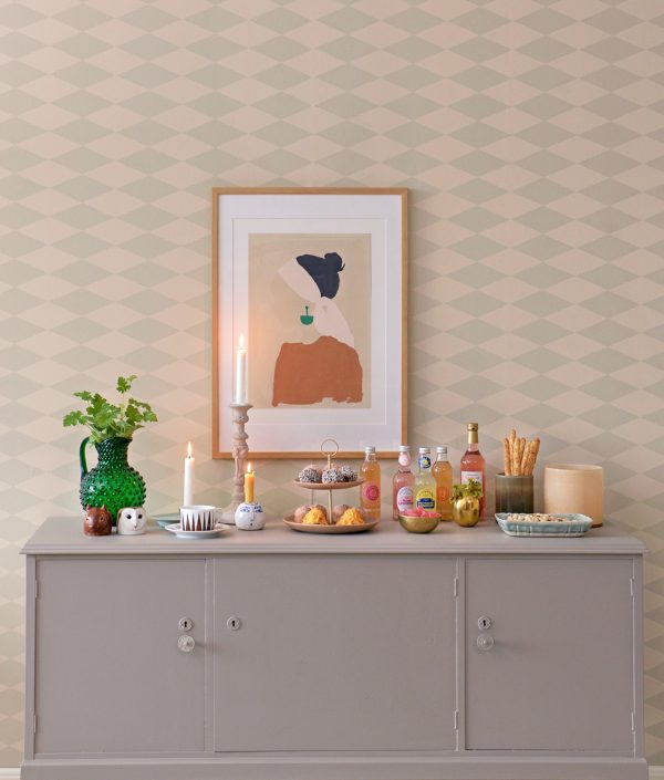 Majvillan, tapet til barnerommet Copenhagen, beige green