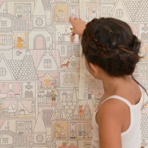 Majvillan, tapet til barnerommet Dollhouse, wool white