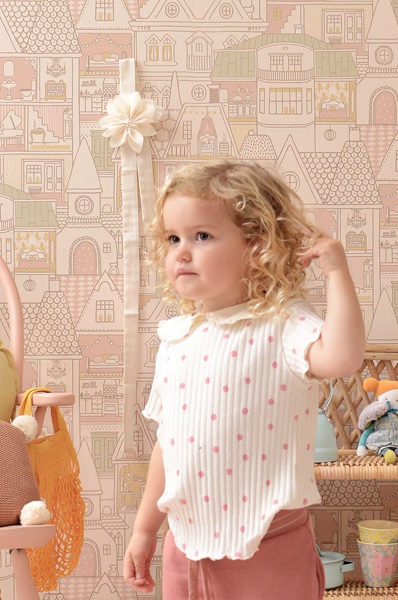 Majvillan, tapet til barnerommet Dollhouse, sunny pink - Bilde 5