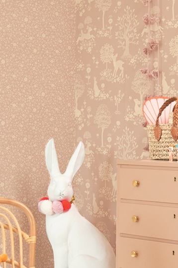 Majvillan, tapet til barnerommet Flora, dreamy lilac - Bilde 5