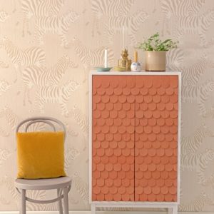 Majvillan, tapet til barnerommet Safari stripes, dusty beige