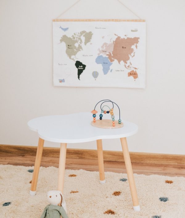 Babylove- bord til barnerommet, hvit sky