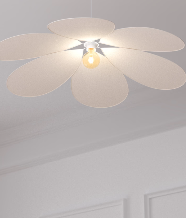 Beige taklampe til barnerommet